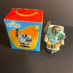 McDonalds Disney Zootopia 2 #7 Flash Kids Happy Meal Toy 2025 Sloth On Chair (2)
